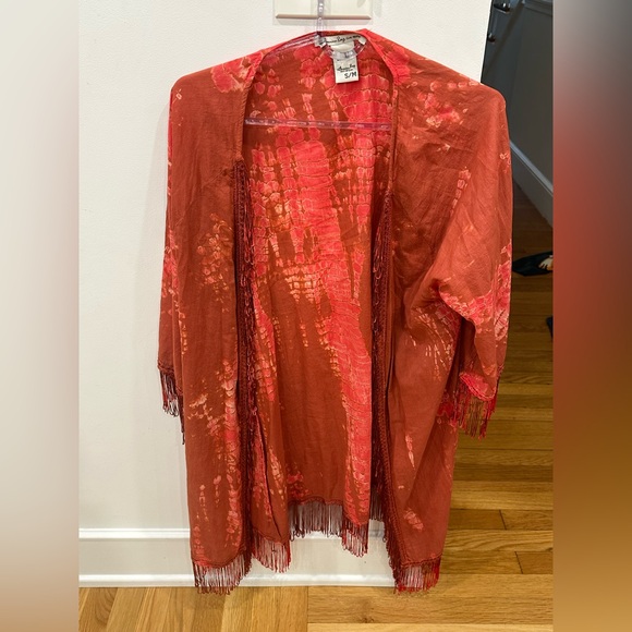 American Rag Red Tie-Dye Boho Ruana - Picture 4 of 11